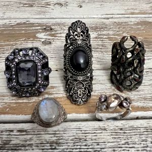 Lot of 5 goth inspired rings